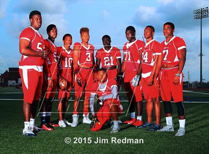Thumbnail 3 in Manvel (2015 Preseason Top 25 Photo Shoot)  photogallery.