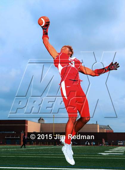 Thumbnail 2 in Manvel (2015 Preseason Top 25 Photo Shoot)  photogallery.