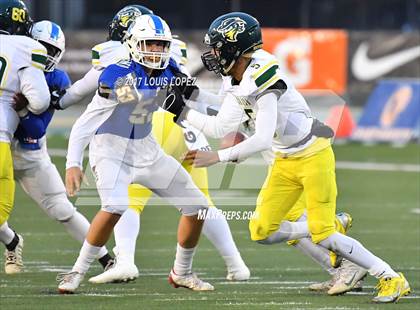 Thumbnail 1 in Cajon vs. Serra (CIF State D2A-A Final) photogallery.