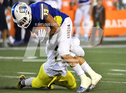 Thumbnail 1 in Cajon vs. Serra (CIF State D2A-A Final) photogallery.