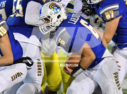 Thumbnail 2 in Cajon vs. Serra (CIF State D2A-A Final) photogallery.