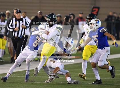 Thumbnail 2 in Cajon vs. Serra (CIF State D2A-A Final) photogallery.