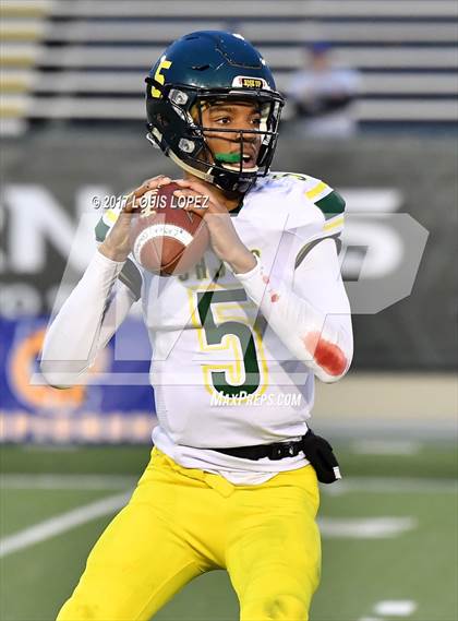Thumbnail 1 in Cajon vs. Serra (CIF State D2A-A Final) photogallery.