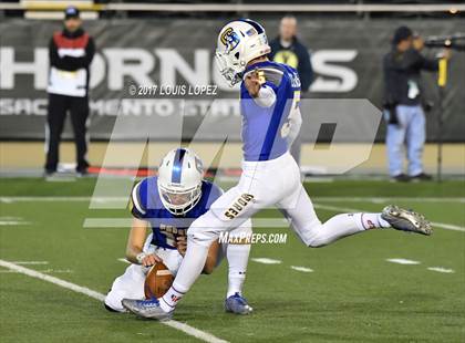 Thumbnail 2 in Cajon vs. Serra (CIF State D2A-A Final) photogallery.