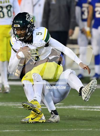 Thumbnail 2 in Cajon vs. Serra (CIF State D2A-A Final) photogallery.