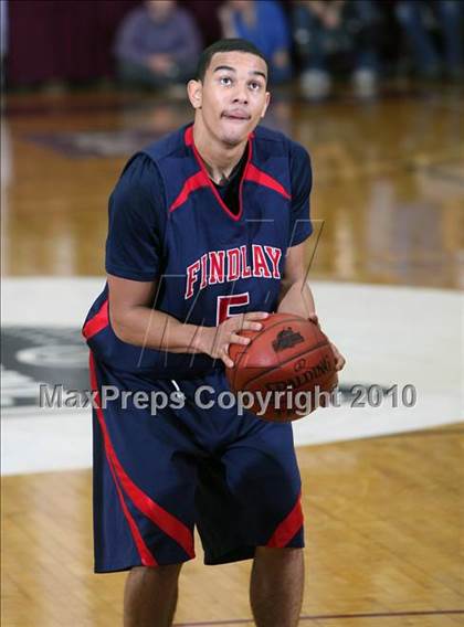 Thumbnail 1 in Findlay Prep vs. St. Patrick (Hoophall Classic) photogallery.