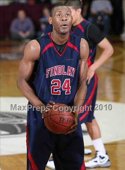 Thumbnail 1 in Findlay Prep vs. St. Patrick (Hoophall Classic) photogallery.