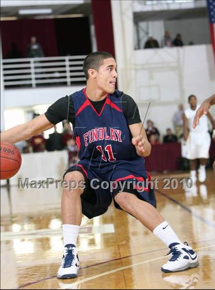 Thumbnail 2 in Findlay Prep vs. St. Patrick (Hoophall Classic) photogallery.