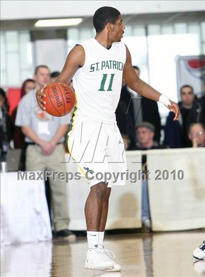Thumbnail 2 in Findlay Prep vs. St. Patrick (Hoophall Classic) photogallery.