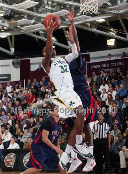 Thumbnail 2 in Findlay Prep vs. St. Patrick (Hoophall Classic) photogallery.