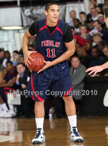 Thumbnail 2 in Findlay Prep vs. St. Patrick (Hoophall Classic) photogallery.