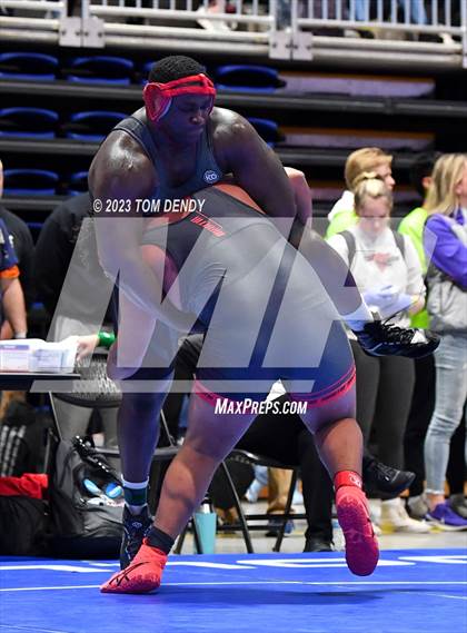 Thumbnail 1 in UIL 5A/6A State Championships - Session 2 (pt 2) photogallery.