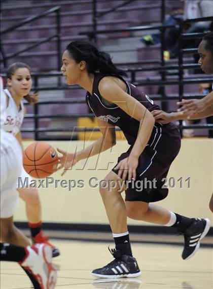 Thumbnail 1 in Marion County vs. St. Johns (Nike Tournament of Champions) photogallery.