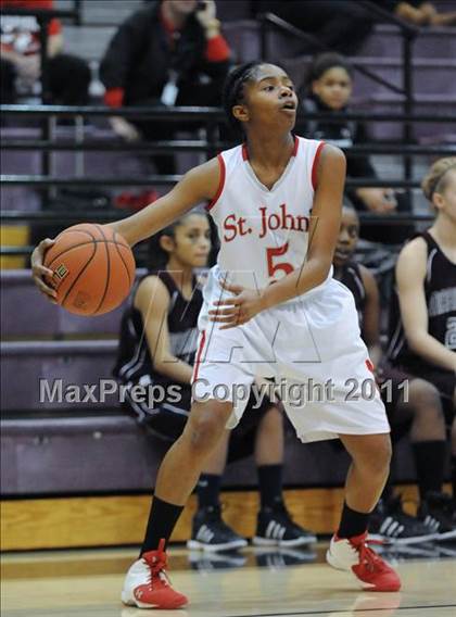 Thumbnail 2 in Marion County vs. St. Johns (Nike Tournament of Champions) photogallery.