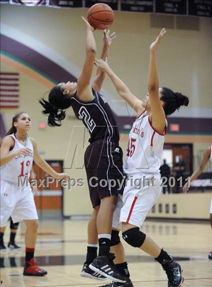 Thumbnail 1 in Marion County vs. St. Johns (Nike Tournament of Champions) photogallery.