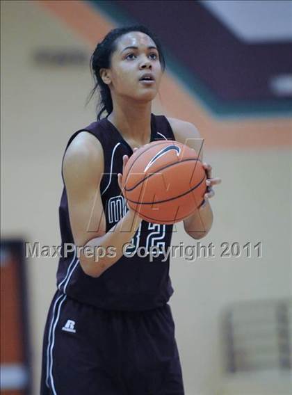 Thumbnail 2 in Marion County vs. St. Johns (Nike Tournament of Champions) photogallery.