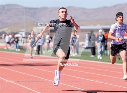 Thumbnail 1 in UHSAA Region 2 Championships (1600 Meter Relay) photogallery.
