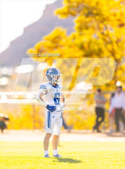 Thumbnail 3 in Gunnison Valley vs Kanab (UHSAA 1A Quarterfinal) photogallery.