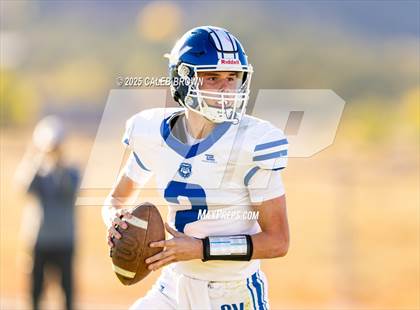 Thumbnail 3 in Gunnison Valley vs Kanab (UHSAA 1A Quarterfinal) photogallery.