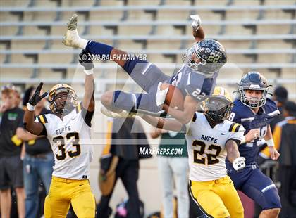 Thumbnail 3 in Fort Bend Marshall vs. Boerne-Champion (Class 5A Division II Semi-Finals) photogallery.
