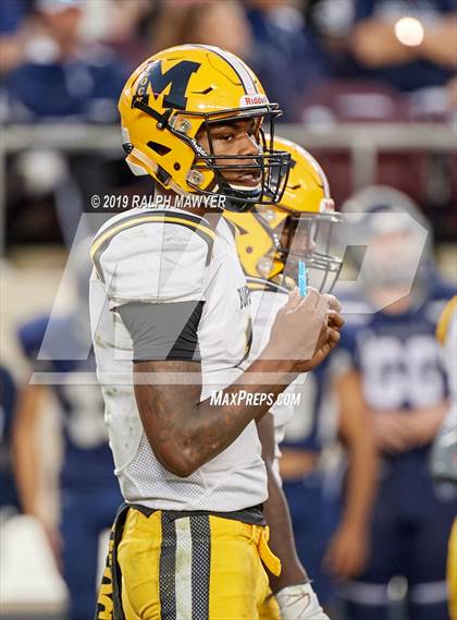 Thumbnail 2 in Fort Bend Marshall vs. Boerne-Champion (Class 5A Division II Semi-Finals) photogallery.