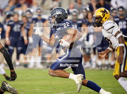 Thumbnail 1 in Fort Bend Marshall vs. Boerne-Champion (Class 5A Division II Semi-Finals) photogallery.