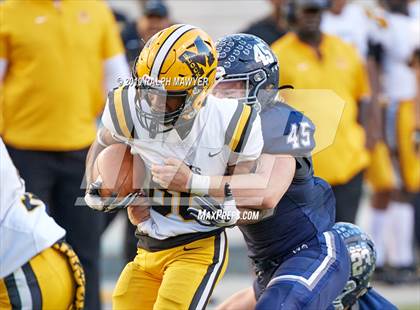 Thumbnail 1 in Fort Bend Marshall vs. Boerne-Champion (Class 5A Division II Semi-Finals) photogallery.