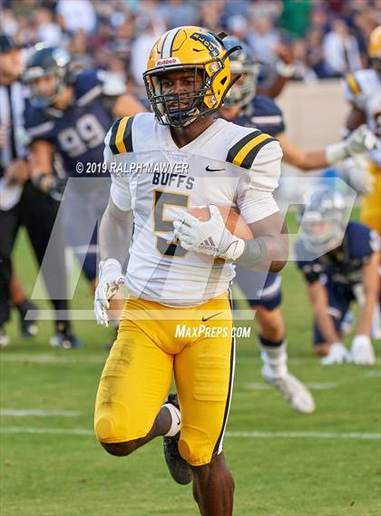 Thumbnail 3 in Fort Bend Marshall vs. Boerne-Champion (Class 5A Division II Semi-Finals) photogallery.