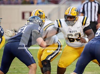 Thumbnail 2 in Fort Bend Marshall vs. Boerne-Champion (Class 5A Division II Semi-Finals) photogallery.