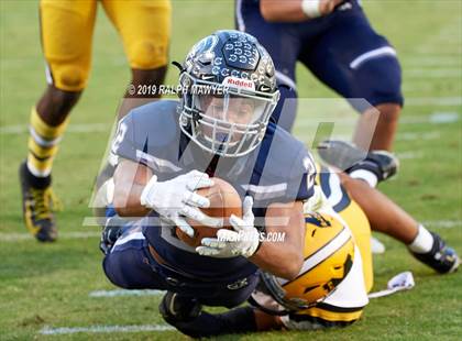 Thumbnail 2 in Fort Bend Marshall vs. Boerne-Champion (Class 5A Division II Semi-Finals) photogallery.