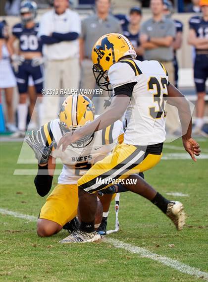 Thumbnail 3 in Fort Bend Marshall vs. Boerne-Champion (Class 5A Division II Semi-Finals) photogallery.
