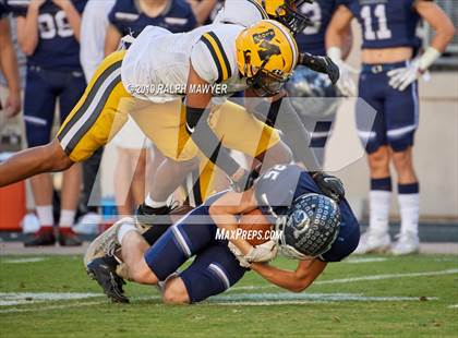 Thumbnail 3 in Fort Bend Marshall vs. Boerne-Champion (Class 5A Division II Semi-Finals) photogallery.