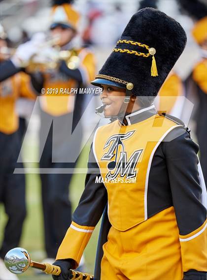Thumbnail 1 in Fort Bend Marshall vs. Boerne-Champion (Class 5A Division II Semi-Finals) photogallery.