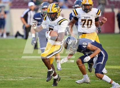 Thumbnail 1 in Fort Bend Marshall vs. Boerne-Champion (Class 5A Division II Semi-Finals) photogallery.