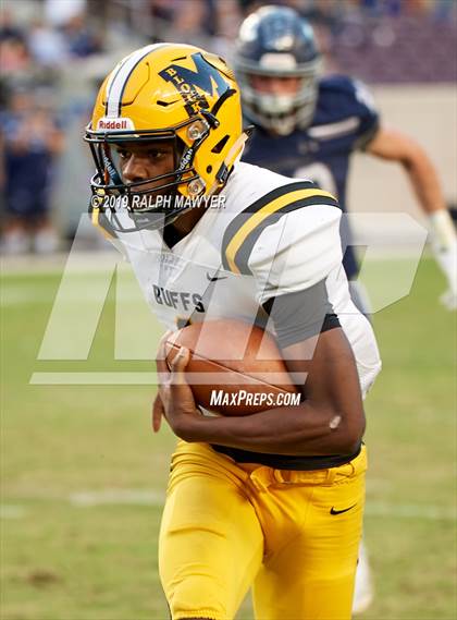 Thumbnail 3 in Fort Bend Marshall vs. Boerne-Champion (Class 5A Division II Semi-Finals) photogallery.