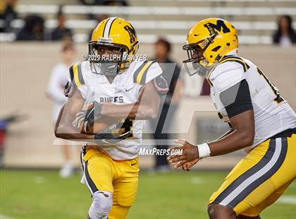 Thumbnail 3 in Fort Bend Marshall vs. Boerne-Champion (Class 5A Division II Semi-Finals) photogallery.