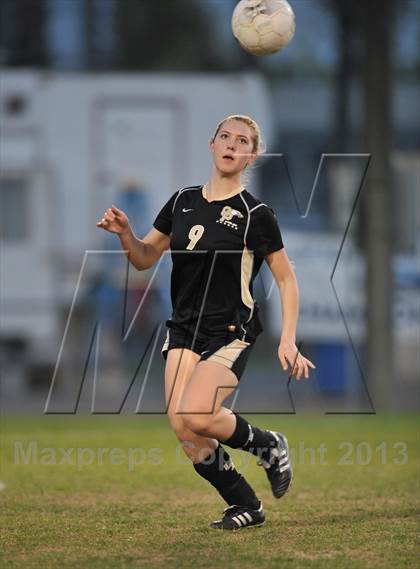 Thumbnail 3 in Oak Park @ Bishop Amat (CIF SS D3 Playoffs) photogallery.