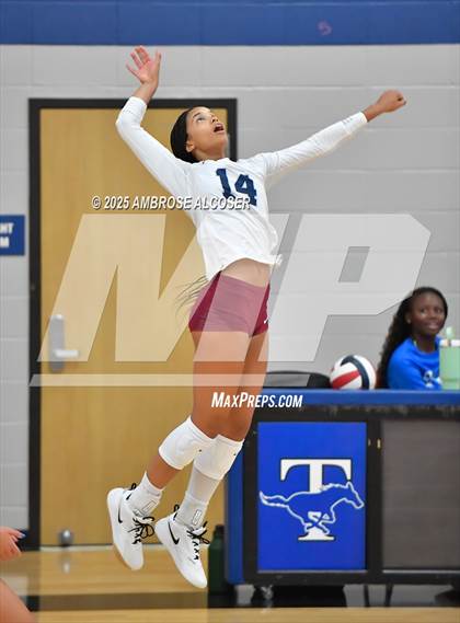Thumbnail 2 in Tompkins vs. Katy Taylor (KISD/CFISD Tournament) photogallery.