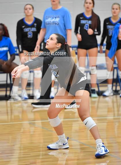 Thumbnail 3 in Tompkins vs. Katy Taylor (KISD/CFISD Tournament) photogallery.