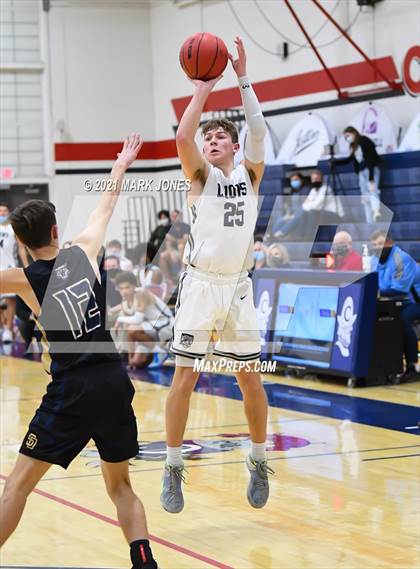 Thumbnail 2 in St. David vs. North Valley Christian Academy  (AIA 1A Semifinal) photogallery.
