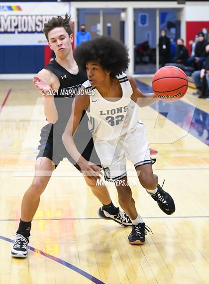 Thumbnail 1 in St. David vs. North Valley Christian Academy  (AIA 1A Semifinal) photogallery.