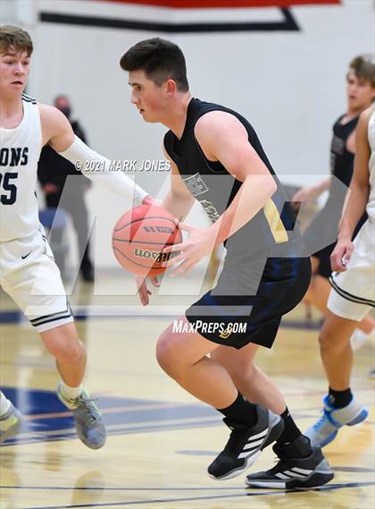 Thumbnail 3 in St. David vs. North Valley Christian Academy  (AIA 1A Semifinal) photogallery.