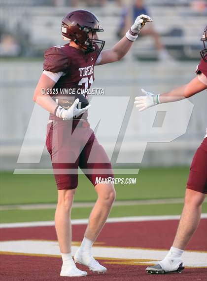 Thumbnail 2 in New Braunfels @ Dripping Springs (Scrimmage) photogallery.