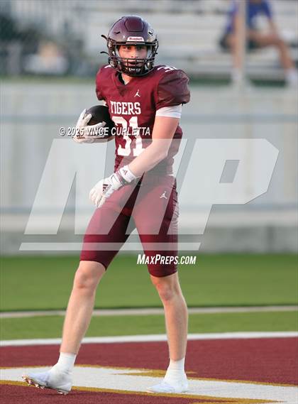 Thumbnail 2 in New Braunfels @ Dripping Springs (Scrimmage) photogallery.