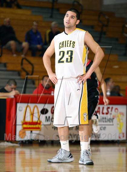 Thumbnail 1 in Santa Fe vs. Artesia (Whittier Holiday Invitational) photogallery.