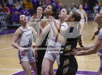 Thumbnail 3 in Merkel vs. Comanche (UIL Basketball 3A Area) photogallery.