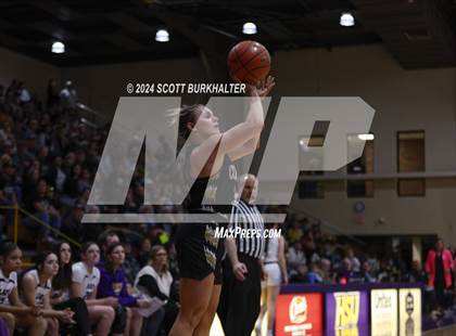 Thumbnail 3 in Merkel vs. Comanche (UIL Basketball 3A Area) photogallery.