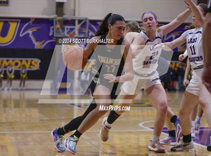Thumbnail 2 in Merkel vs. Comanche (UIL Basketball 3A Area) photogallery.