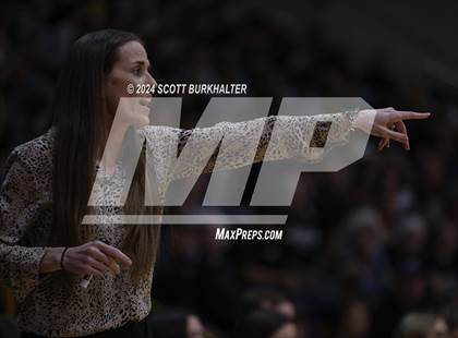 Thumbnail 2 in Merkel vs. Comanche (UIL Basketball 3A Area) photogallery.