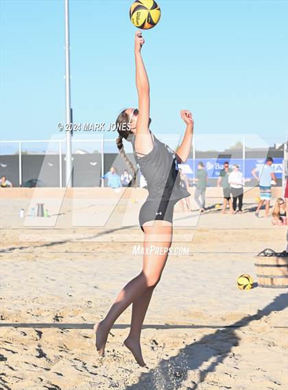 Thumbnail 3 in Mohave vs. Estrella Foothills (AIA DII Pairs Round 1 Playoff) photogallery.